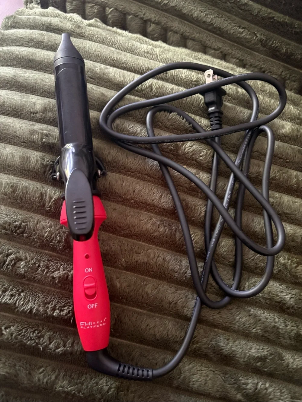 FHI Heat Platform Mini Travel 1.5” Curling Iron Red